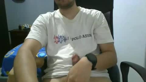 Snapshot of nerdxxx94 chatting on May 2026 05:16:01 AM MrBull online show from May 2026 05:16:01 AM