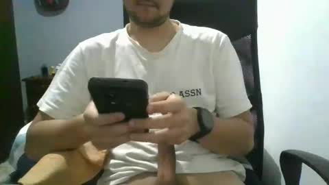 Snapshot of nerdxxx94 chatting on June 2026 04:26:02 AM MrBull online show from June 2026 04:26:02 AM