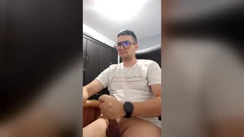 Snapshot of nerdxxx94 chatting on August 2026 04:14:01 AM MrBull online show from August 2026 04:14:01 AM