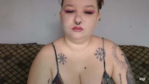 Snapshot of neriphine chatting on December 2025 08:08:02 AM Neriphine online show from December 2025 08:08:02 AM