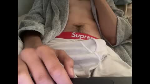 Snapshot of netflixchillin20 chatting on March 2025 01:27:01 AM alpha online show from March 2025 01:27:01 AM