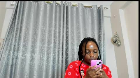 Snapshot of netfux_and_chill chatting on May 2026 04:42:02 AM netfux_and_chill online show from May 2026 04:42:02 AM