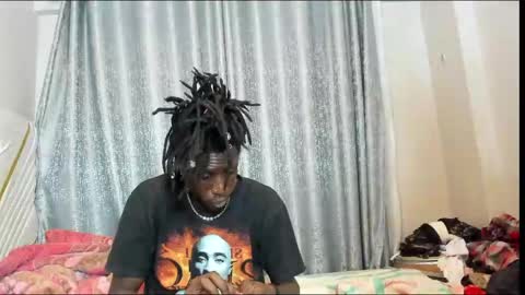 Snapshot of netfux_and_chill chatting on May 2026 07:26:02 PM netfux_and_chill online show from May 2026 07:26:02 PM