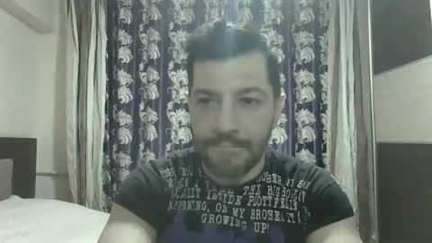 nevergetdown online show from May 2026 08:59:01 PM