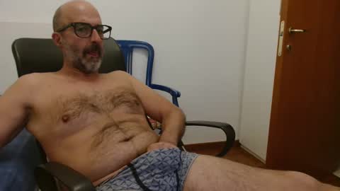 simi online show from September 2025 06:24:02 PM