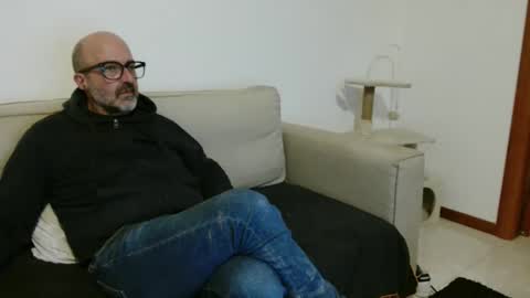 simi online show from December 2025 07:19:02 PM