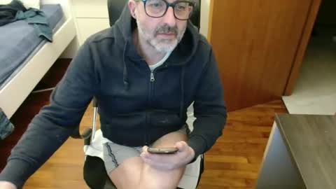 simi online show from February 2026 07:31:01 PM