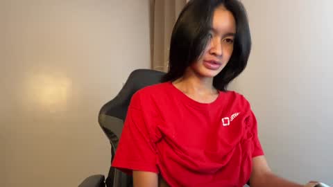 Snapshot of newbabeintownxx chatting on February 2025 11:55:02 AM kindra online show from February 2025 11:55:02 AM