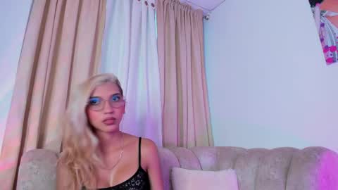 ximena online show from February 2025 11:14:02 PM