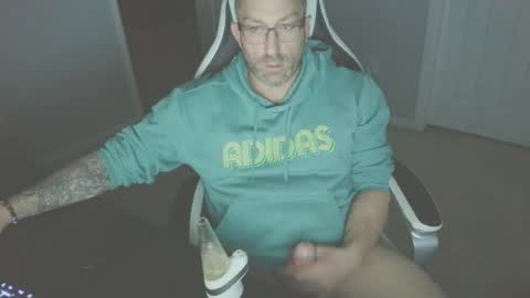 Snapshot of newevo chatting on December 2025 10:27:02 PM newevo online show from December 2025 10:27:02 PM