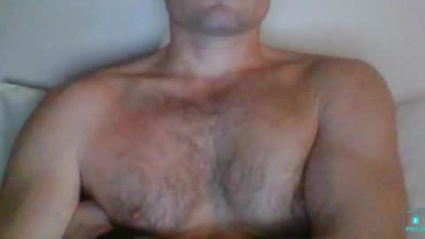Snapshot of newtyguy90 chatting on January 2025 06:52:01 AM newtyguy90 online show from January 2025 06:52:01 AM
