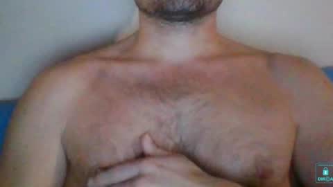 Snapshot of newtyguy90 chatting on January 2025 07:25:02 AM newtyguy90 online show from January 2025 07:25:02 AM
