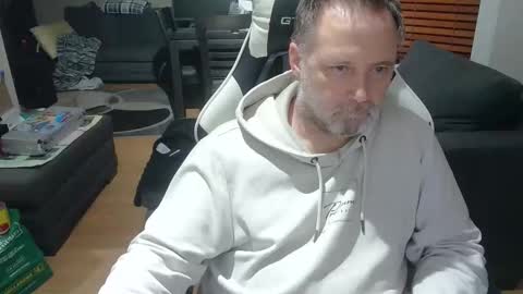 Snapshot of newvvorld chatting on November 2025 02:11:02 AM NewWorld online show from November 2025 02:11:02 AM