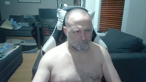 Snapshot of newvvorld chatting on November 2025 09:47:01 PM NewWorld online show from November 2025 09:47:01 PM