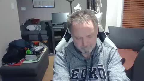 Snapshot of newvvorld chatting on February 2026 02:52:02 AM NewWorld online show from February 2026 02:52:02 AM