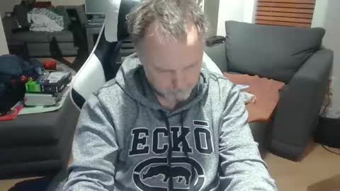 Snapshot of newvvorld chatting on February 2026 11:44:02 PM NewWorld online show from February 2026 11:44:02 PM