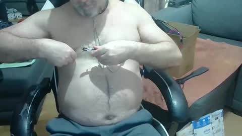 Snapshot of newvvorld chatting on February 2026 09:45:01 PM NewWorld online show from February 2026 09:45:01 PM