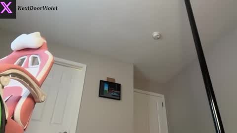 Violet online show from February 2026 02:08:01 AM