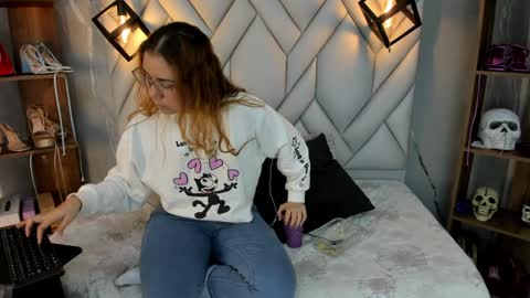 Milena online show from January 2025 01:41:01 PM