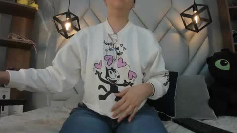 Milena online show from March 2025 07:47:02 PM