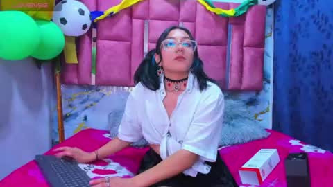 nezukoks online show from July 2026 03:20:02 AM