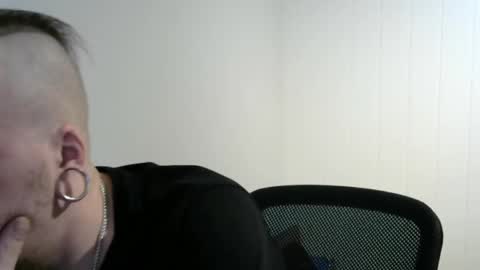 Snapshot of nezvers chatting on February 2025 09:21:02 PM YouPick online show from February 2025 09:21:02 PM