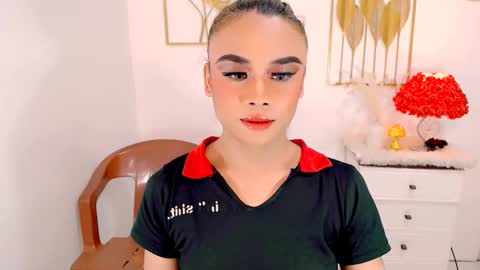 hottie nicole online show from February 2025 05:20:01 AM