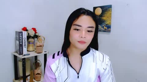 Snapshot of nhicolehollywood chatting on April 2026 01:29:02 AM hottie nicole online show from April 2026 01:29:02 AM