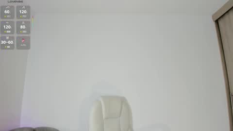 Snapshot of niaevans_x chatting on February 2025 01:11:02 PM Nia online show from February 2025 01:11:02 PM