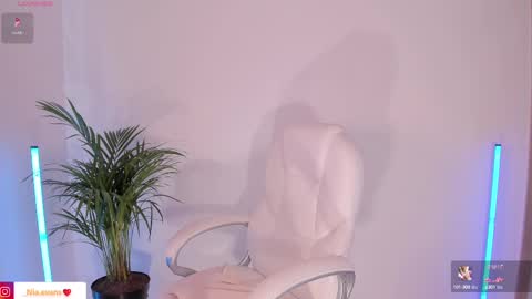 Snapshot of niaevans_x chatting on March 2025 04:55:02 PM Nia online show from March 2025 04:55:02 PM