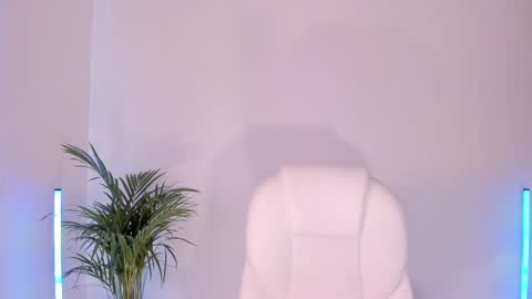 Snapshot of niaevans_x chatting on March 2025 05:43:02 PM Nia online show from March 2025 05:43:02 PM