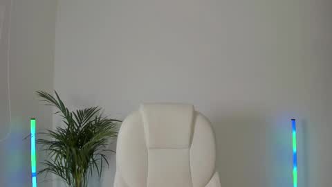 Snapshot of niaevans_x chatting on March 2025 01:21:01 PM Nia online show from March 2025 01:21:01 PM