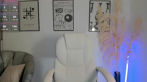 Snapshot of niaevans_x chatting on September 2025 12:51:01 PM Nia online show from September 2025 12:51:01 PM