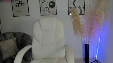 Snapshot of niaevans_x chatting on October 2025 01:08:02 PM Nia online show from October 2025 01:08:02 PM