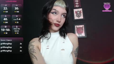 Snapshot of niakat_ chatting on January 2025 04:22:02 AM  niakat  online show from January 2025 04:22:02 AM