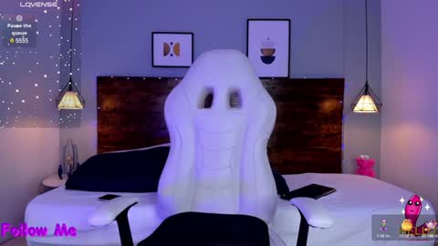 Niall  online show from February 2025 12:55:01 PM