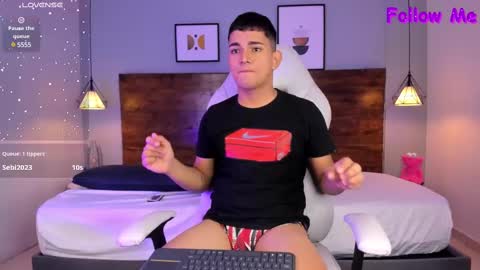 Niall  online show from February 2025 04:24:01 PM