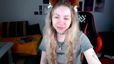 nica_kawaii online show from May 2026 07:24:01 AM