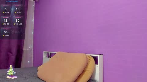 Nica online show from February 2025 06:10:01 PM