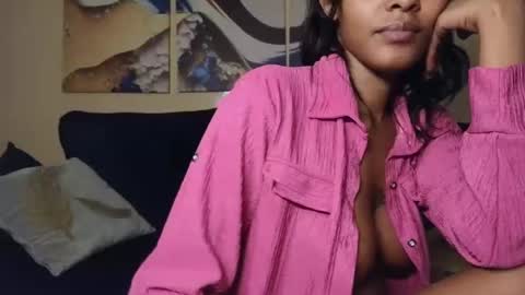 Snapshot of nicckah_ chatting on February 2025 12:17:01 AM Lilly online show from February 2025 12:17:01 AM