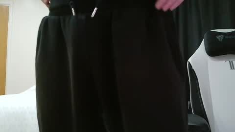 nice_dicknballs online show from April 2026 05:11:01 PM