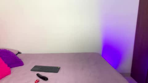 Julieta online show from November 2025 12:32:02 AM