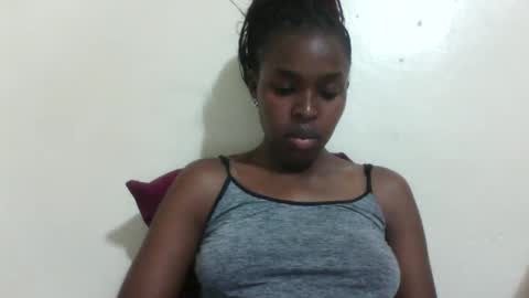 Snapshot of nicemillow chatting on December 2024 03:55:01 PM nicemillow online show from December 2024 03:55:01 PM