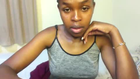 Snapshot of nicemillow chatting on December 2024 11:47:01 PM nicemillow online show from December 2024 11:47:01 PM