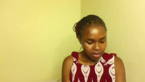 Snapshot of nicemillow chatting on December 2024 10:28:02 PM nicemillow online show from December 2024 10:28:02 PM