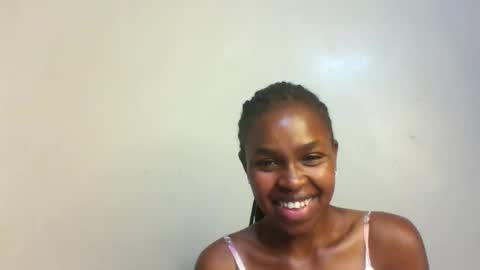 Snapshot of nicemillow chatting on December 2024 11:19:01 PM nicemillow online show from December 2024 11:19:01 PM