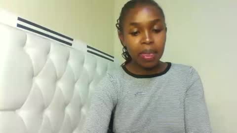 Snapshot of nicemillow chatting on December 2024 05:41:02 PM nicemillow online show from December 2024 05:41:02 PM