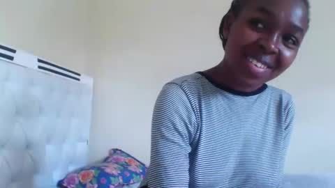 Snapshot of nicemillow chatting on December 2024 09:01:02 AM nicemillow online show from December 2024 09:01:02 AM