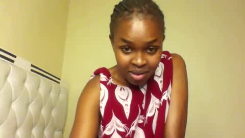 Snapshot of nicemillow chatting on December 2024 06:49:02 PM nicemillow online show from December 2024 06:49:02 PM