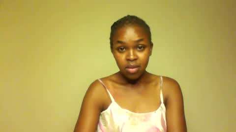 Snapshot of nicemillow chatting on December 2024 08:15:01 PM nicemillow online show from December 2024 08:15:01 PM